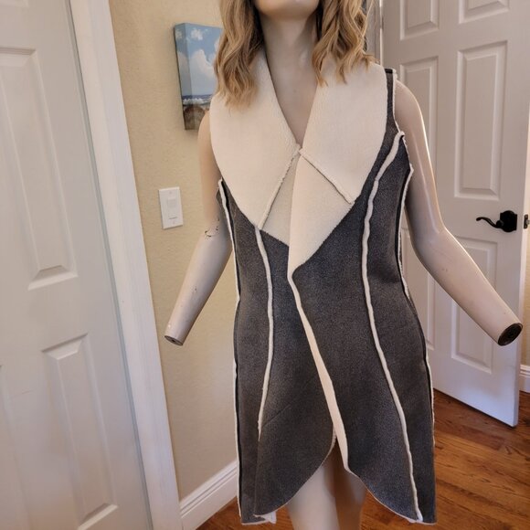 Cremieux Faux Sherpa Grey and Ivory Vest Jacket Size M Medium EXC - Picture 4 of 10